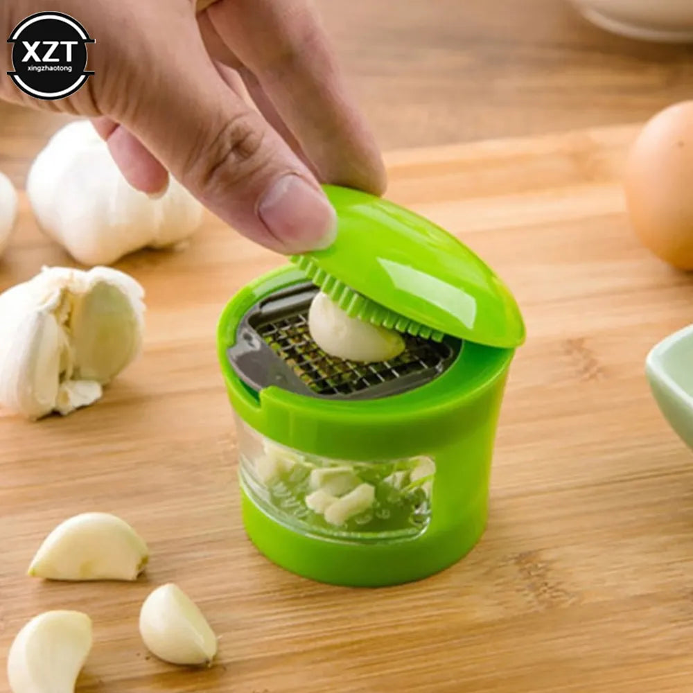 Household 1PC Stainless Steel Garlic Presses Manual Garlic Mincer Garlic Tools Kitchen supplies Gadgets Curve presses Fruit Tool